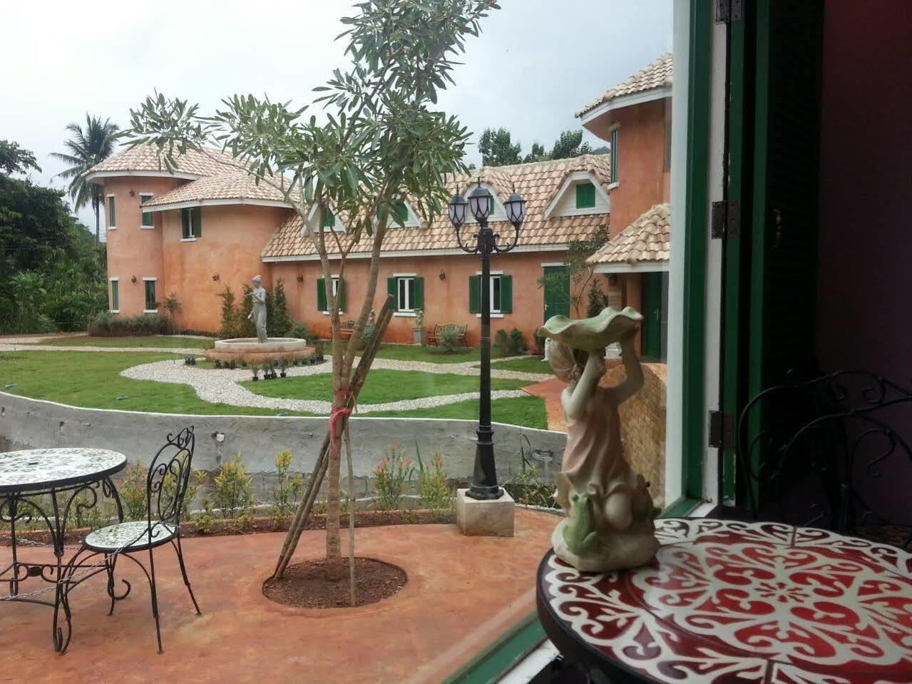 Cinque Terre Resort Thong Pha Phum Exterior photo